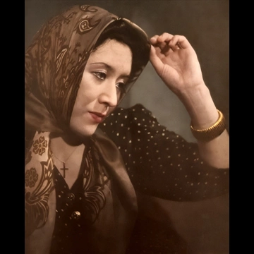 「無題（頭にスカーフを巻いた志賀暁子さん）」 尾崎三吉 （1938年以前）